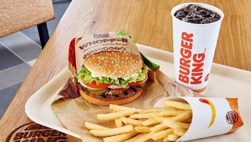 Burger King é condenado por fornecer lanche em vez de vale-refeição