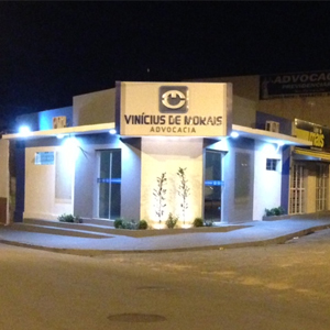 No anoitecer de Barra do Garças/MT, as luzes destacam o escritório da capital do Araguaia.