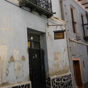 O casarão antigo abriga o escritório de Potosí/Bolivia. 