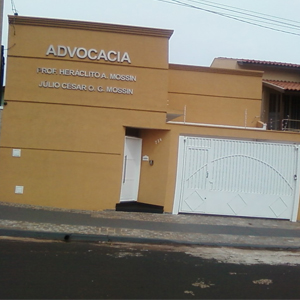 A banca de Ribeirão Preto/SP está localizada em um bairro tranquilo e residencial, próxima ao fórum e Justiça Federal. 